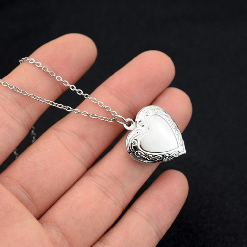 Heart Locket Necklace Photo - 1 Hình Trái Tim Khung Ảnh