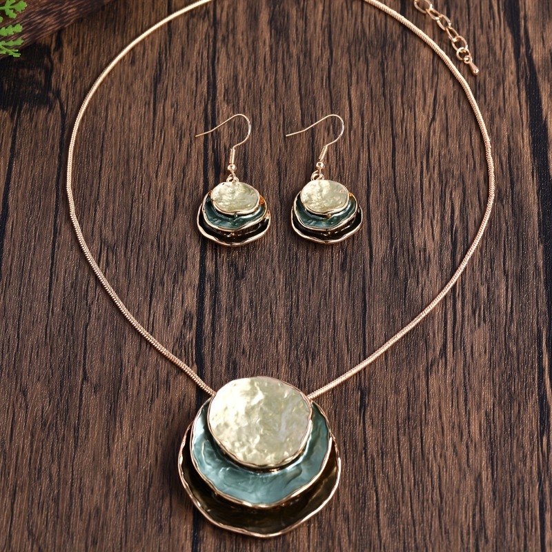 New Vintage Irregular Earring  - đánh giá và giá Layered Pendant Necklace Aesthetic