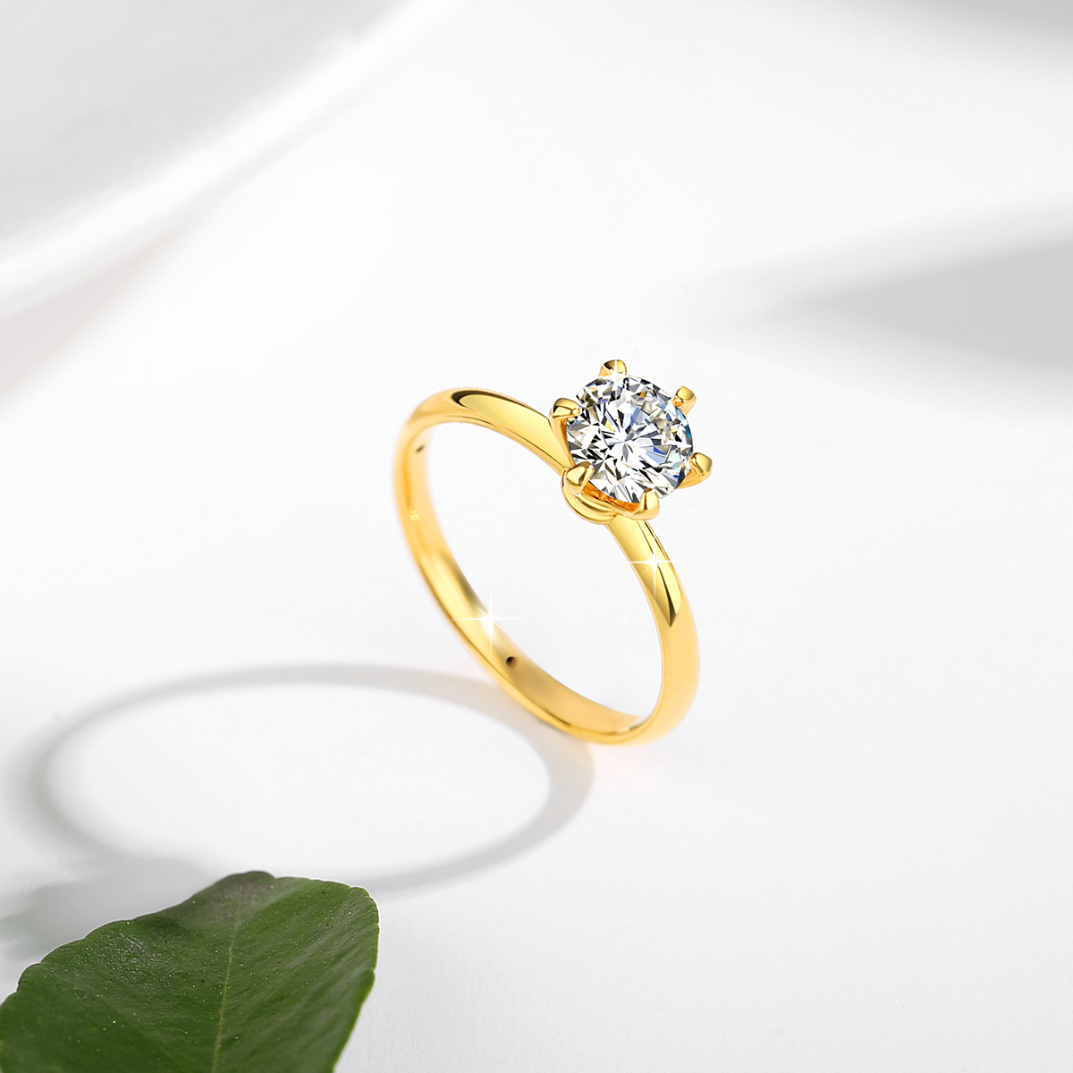 Nhẫn Moissanite Vàng Thật 18K  - đánh giá và giá Moissanite Engagement Ring 1 Carat