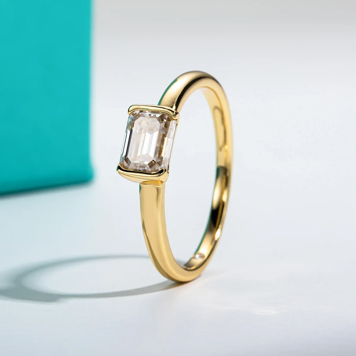 FCGJHW 1 Carat Emerald Cut D C - đánh giá và giá Moissanite Engagement Ring 1 Carat