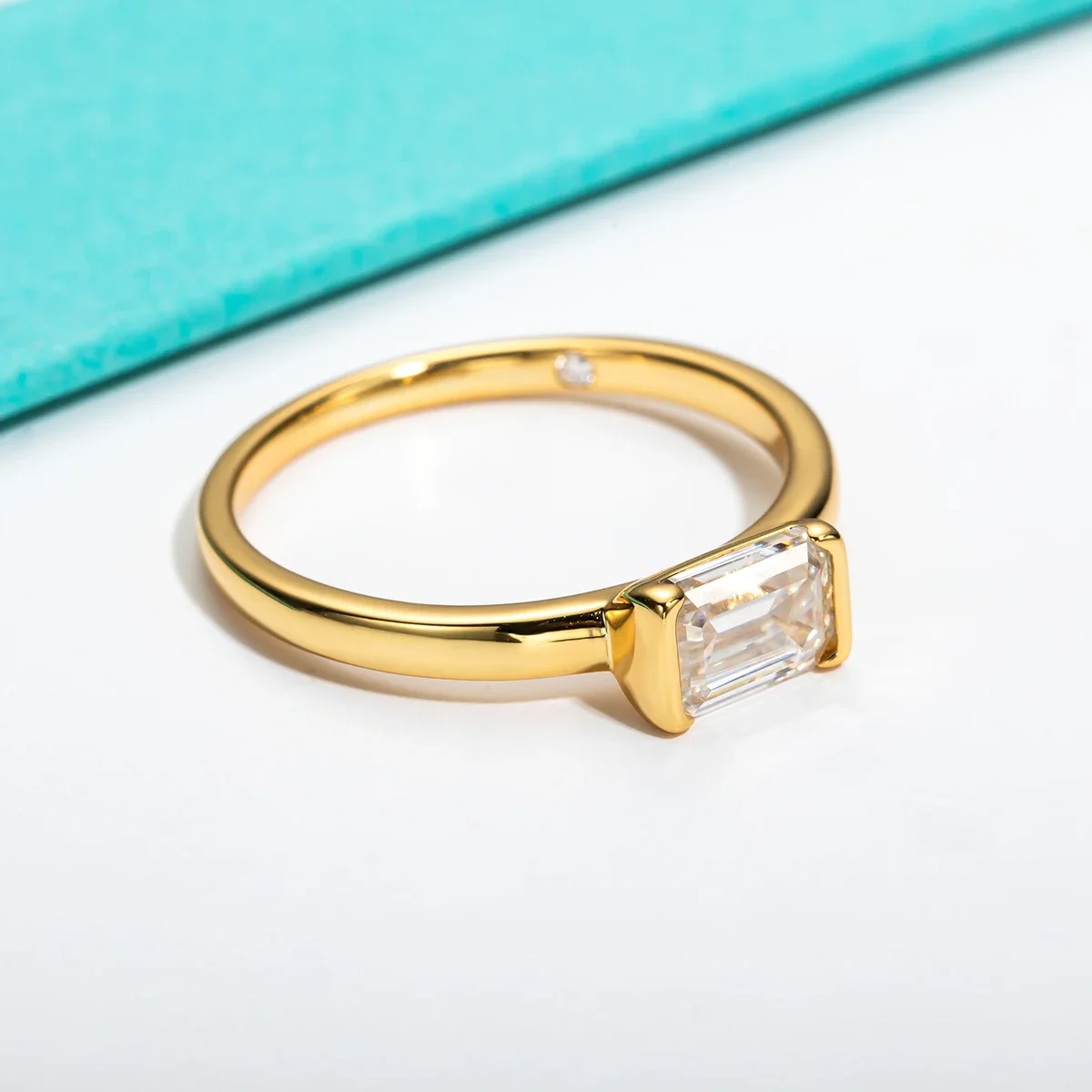 FCGJHW 1 Carat Emerald Cut D C - đánh giá và giá Moissanite Engagement Ring 1 Carat